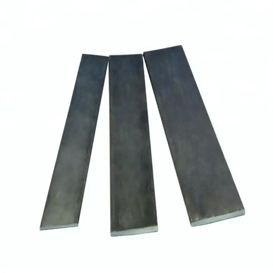 Barre plate en acier laminée à chaud dans une usine chinoise 